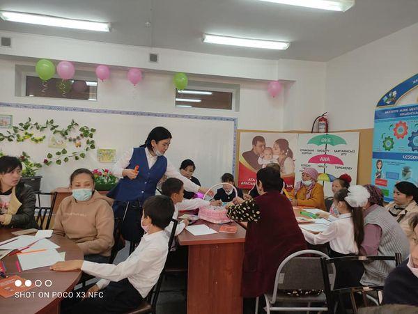 ЖАЛПЫАЗАМАТТЫҚ ҚҰНДЫЛЫҚТАР -ОТБАСЫ ТӘРБИЕСІНІҢ НЕГІЗІ" ДӨҢГЕЛЕК ҮСТЕЛ