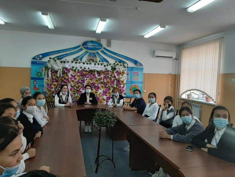 Қыз тәрбиесі-ұлт тәрбиесі